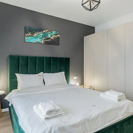 Luxury Collection Flats In Centre Of #beautiful #brasov At #coresi Mall Apartamento