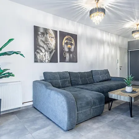 Apartamento Luxury Collection Flats In Centre Of #beautiful #brasov At #coresi Mall