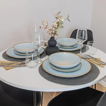 Luxury Collection Flats In Centre Of #beautiful #brasov At #coresi Mall Apartamento *