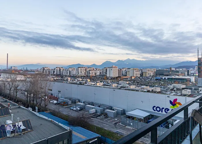 公寓 Luxury Collection Flats In Centre Of #beautiful #brasov At #coresi Mall *